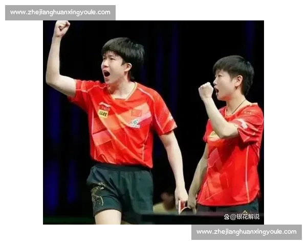 王楚钦合影反差引热议:对孙颖莎主动,对曼昱躲后排? 王楚钦合影反差引热议:对孙颖莎主动,对曼昱躲后排?